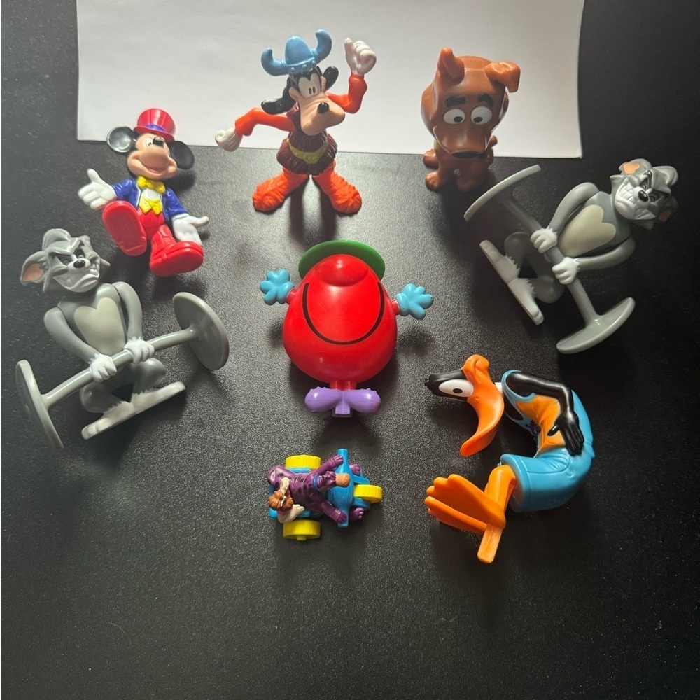 McDonald collectables, vintage toys 8 pcs